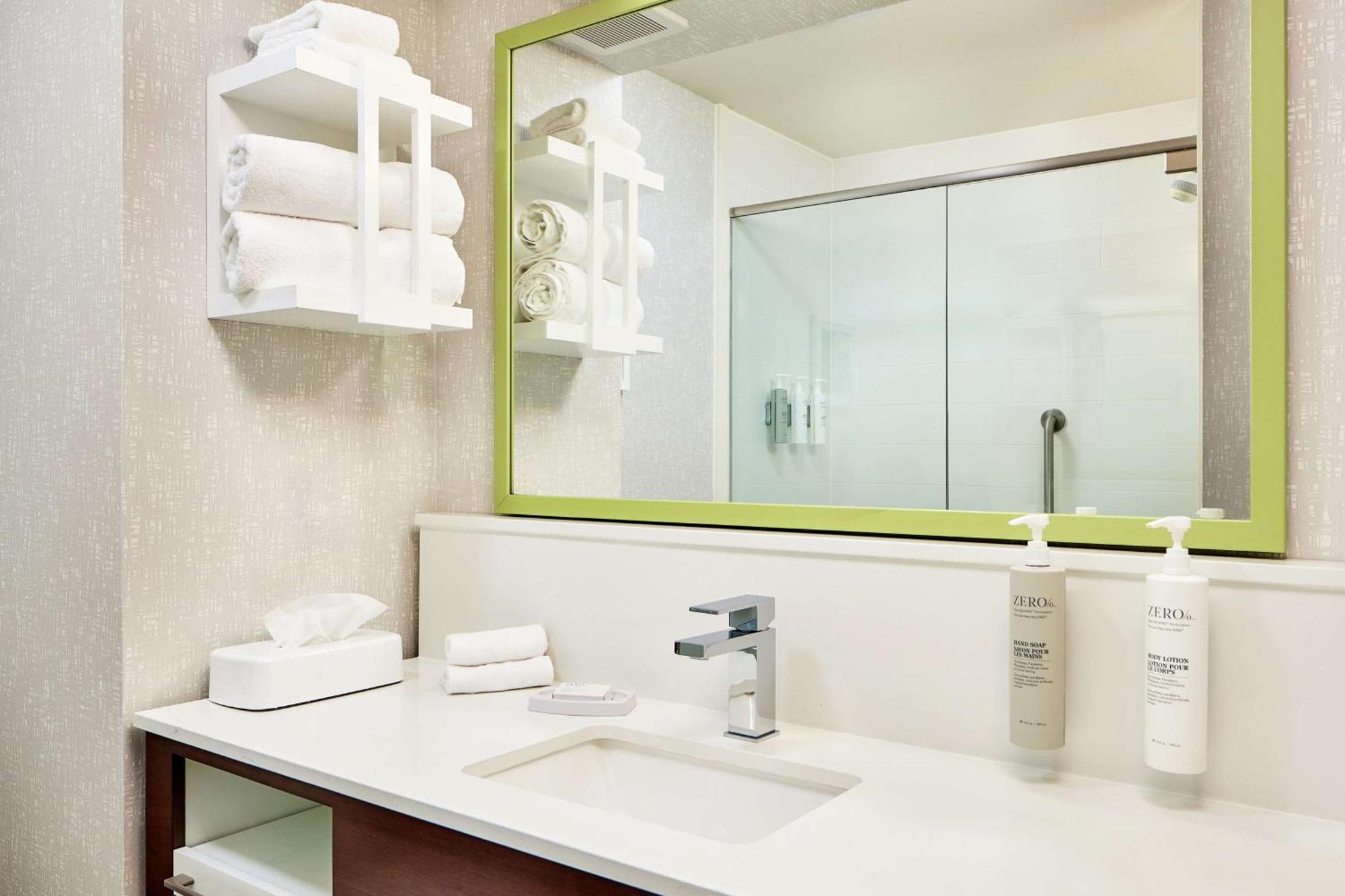 Hampton Inn Лонгмонт Экстерьер фото
