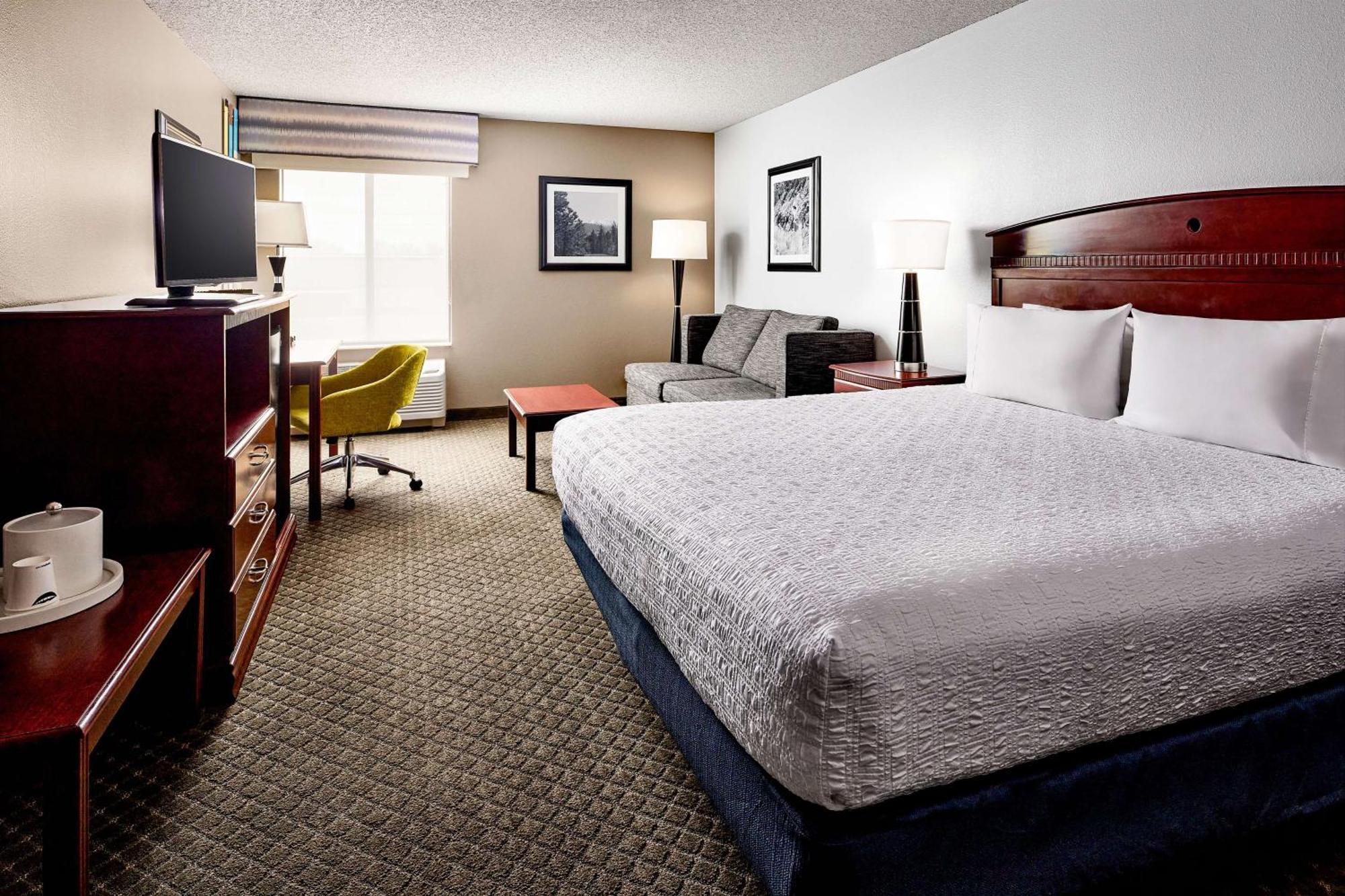 Hampton Inn Лонгмонт Экстерьер фото